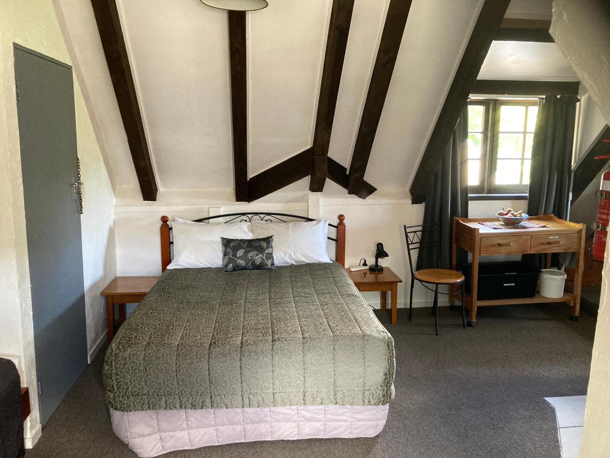 The Chalet Bed And Breakfast-Peace And Quiet In The Country 12 Minutes From City Dunedin Kültér fotó